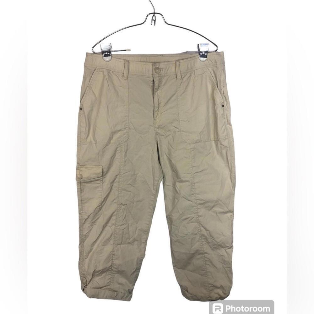 Chico’s Khaki Lightweight Pant Cargo Pockets Roll Up Hem Cropped